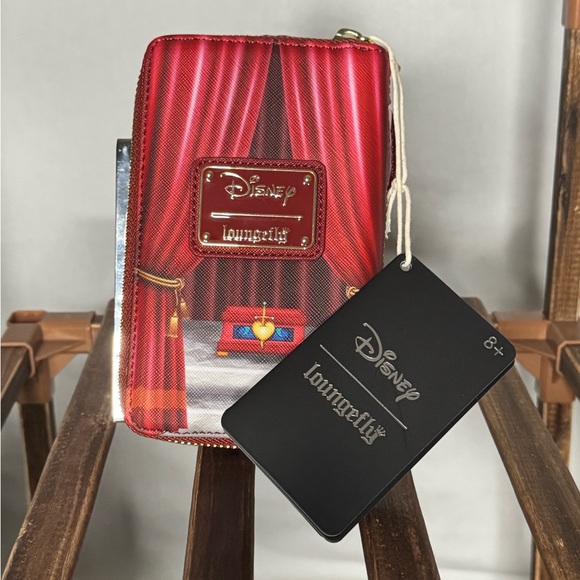 Disney Villains Queen Loungefly Crossbody, Wallet, Keychain/Bag Charm Bundle - Picture 3 of 8